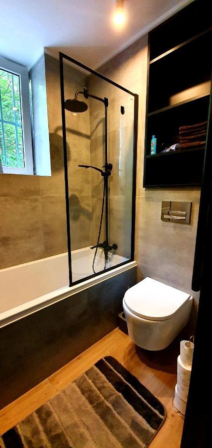 Juna2 - Nowoczesny Apartament W Centrum Z Widokiem Na Park ปรุชโคฟ ภายนอก รูปภาพ