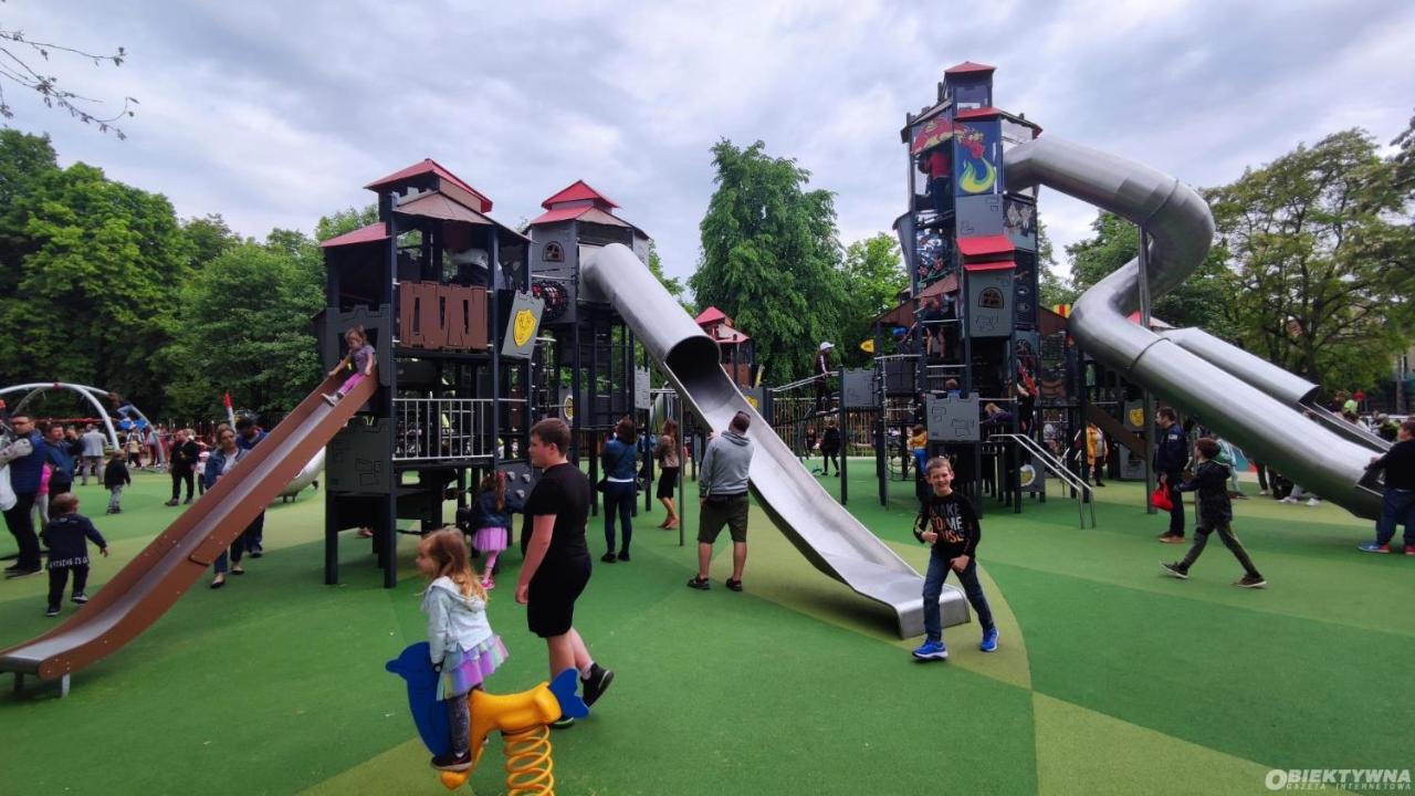 Juna2 - Nowoczesny Apartament W Centrum Z Widokiem Na Park ปรุชโคฟ ภายนอก รูปภาพ